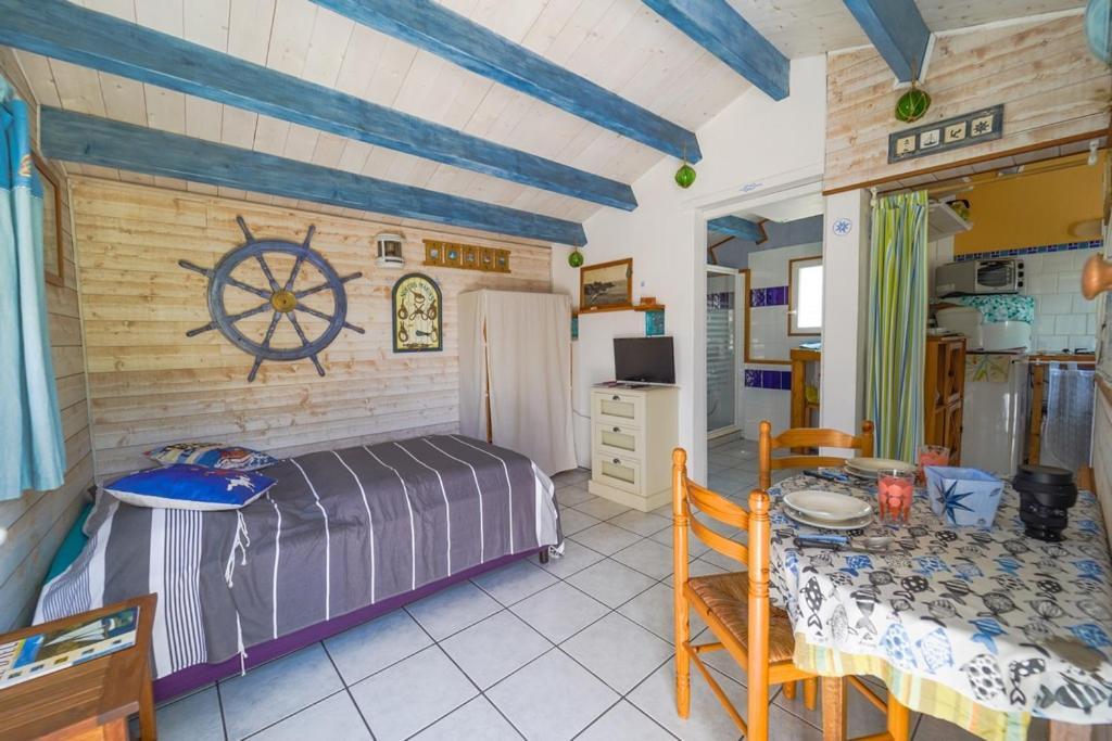 L'Ile D'Yeu, Vos Prochaines Vacances - Velos Inclus Port-Joinville Buitenkant foto